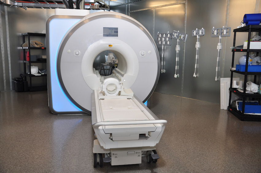 MRI machine for imaging of head and body